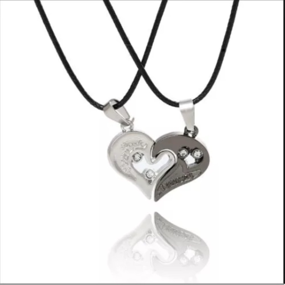 Free Couples Necklaces